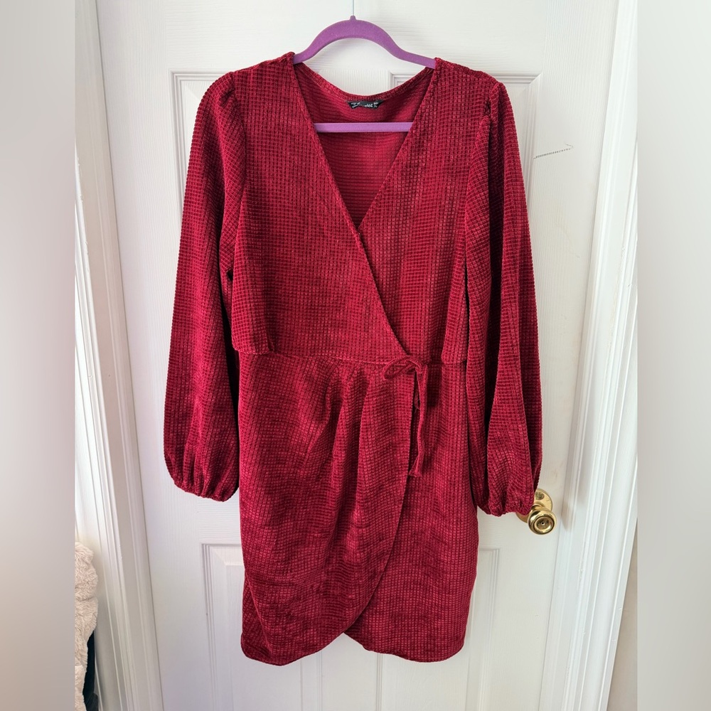 Simple Deep Red Long Sleeve Dress